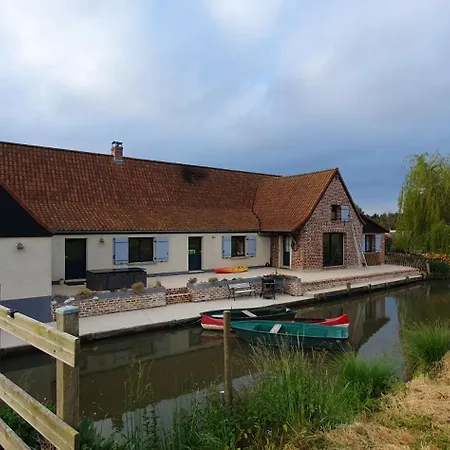 Au Chemin Du Paradis De 10 Personnes 4 Etoiles *