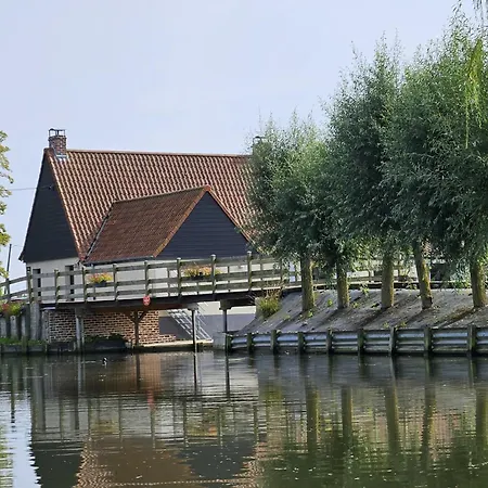 Au Chemin Du Paradis De 10 Personnes 4 Etoiles