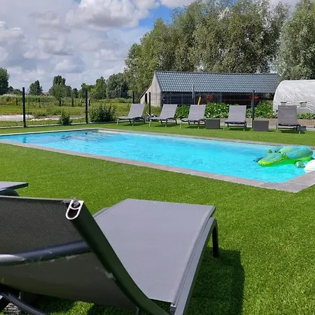 Au Chemin Du Paradis De 10 Personnes 4 Etoiles